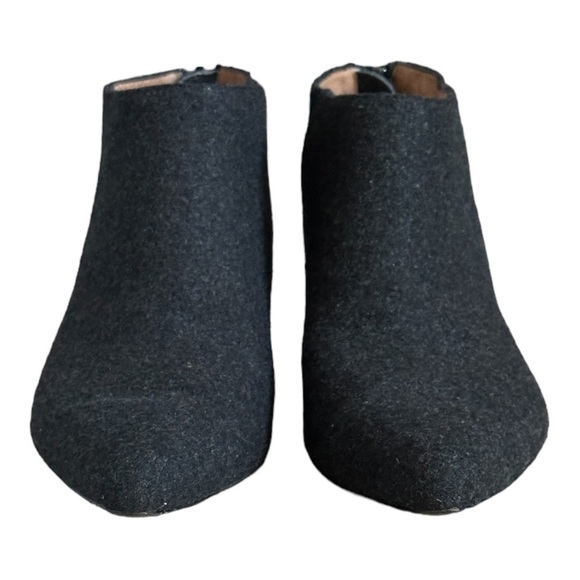 Bettye Muller Wool Charcoal Gray Point Toe Classic Ankle Boots Size 10 - Picture 5 of 10